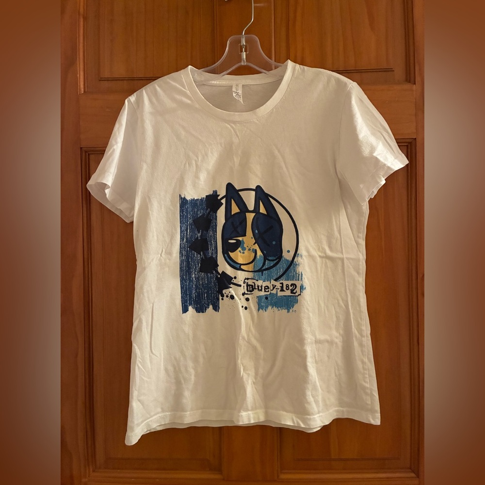 TeeFury Bluey 182 Graphic Tee For Blink 182 Moms Size XL